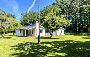 Beautiful Home In Färjestaden With Wifi, Färjestaden